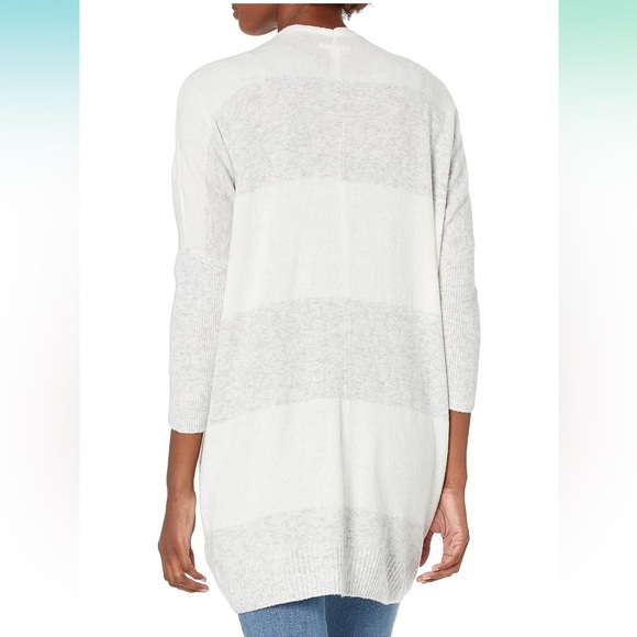 NWOT White and Gray Half Sleeve Cardigan - Picture 2 of 8
